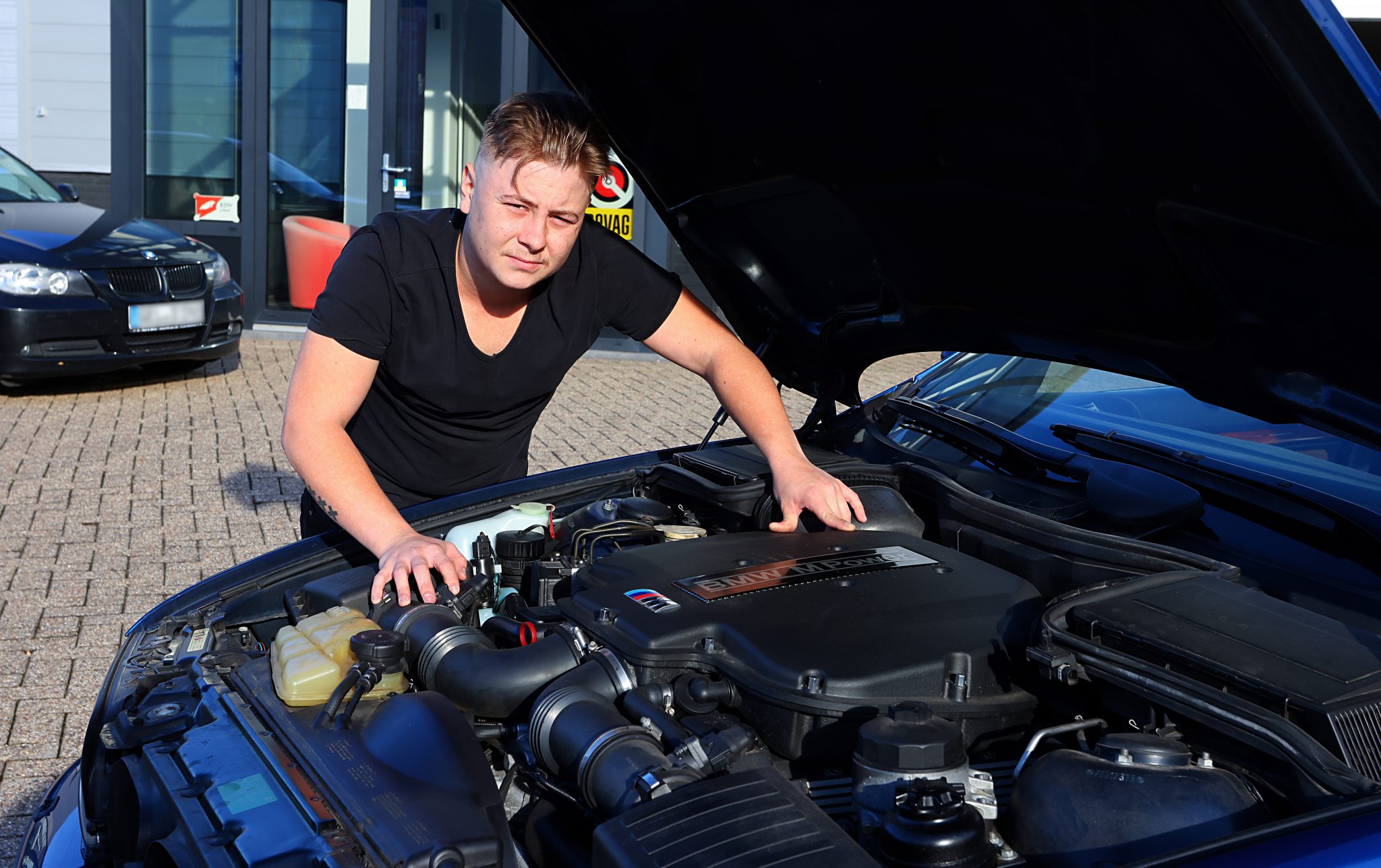 Autobedrijf Henny van Doorn – BMW & Mini Specialist